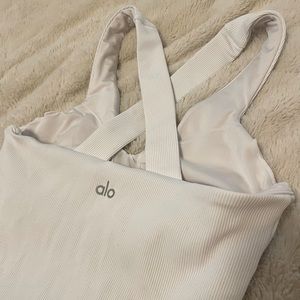 ALO YOGA ELEVATE TANK